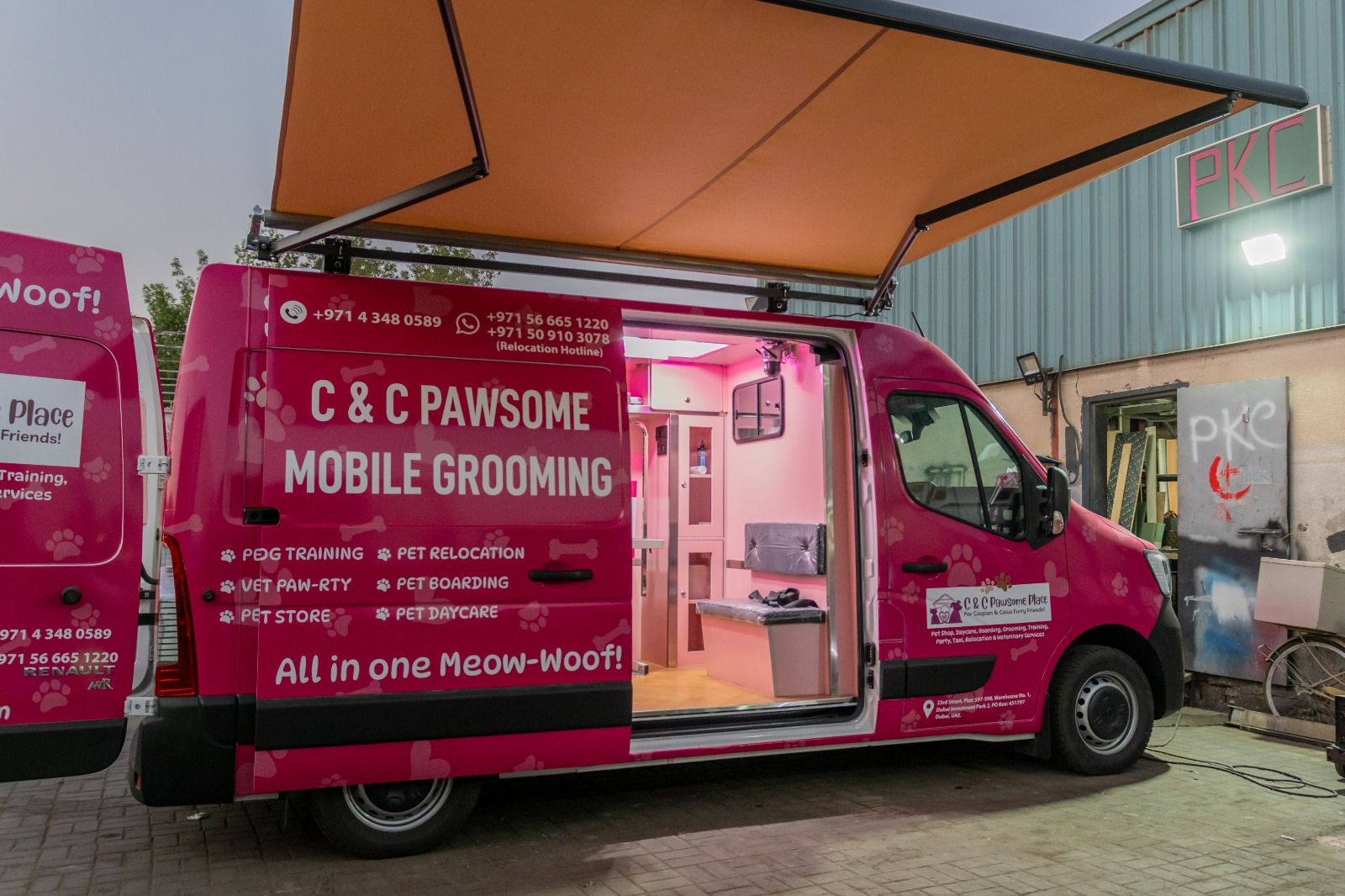 Mobile Pet Grooming Van Manufacturers in UAE – Custom Van Conversion in Dubai